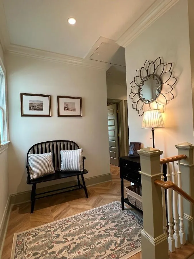 New Construction Cottage In Downtown Savannah Arts District Holiday home